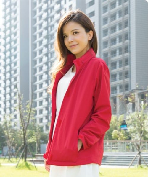 2-In-1 Hybrid Bag & Jacket