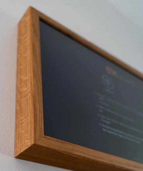 24″ Digital Wall Display
