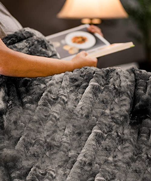 Chanasya Super Soft Fuzzy Faux Fur Throw Blankets