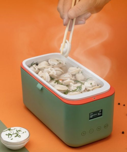 Solar-Powered Self Heating/Cooling Lunch Box