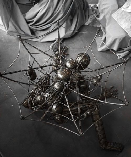 Metal Spiderman Table